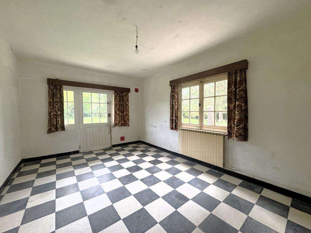 Maison à DAMPIERRE-SOUS-BOUHY