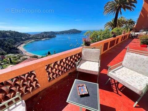 Appartement à VILLEFRANCHE-SUR-MER