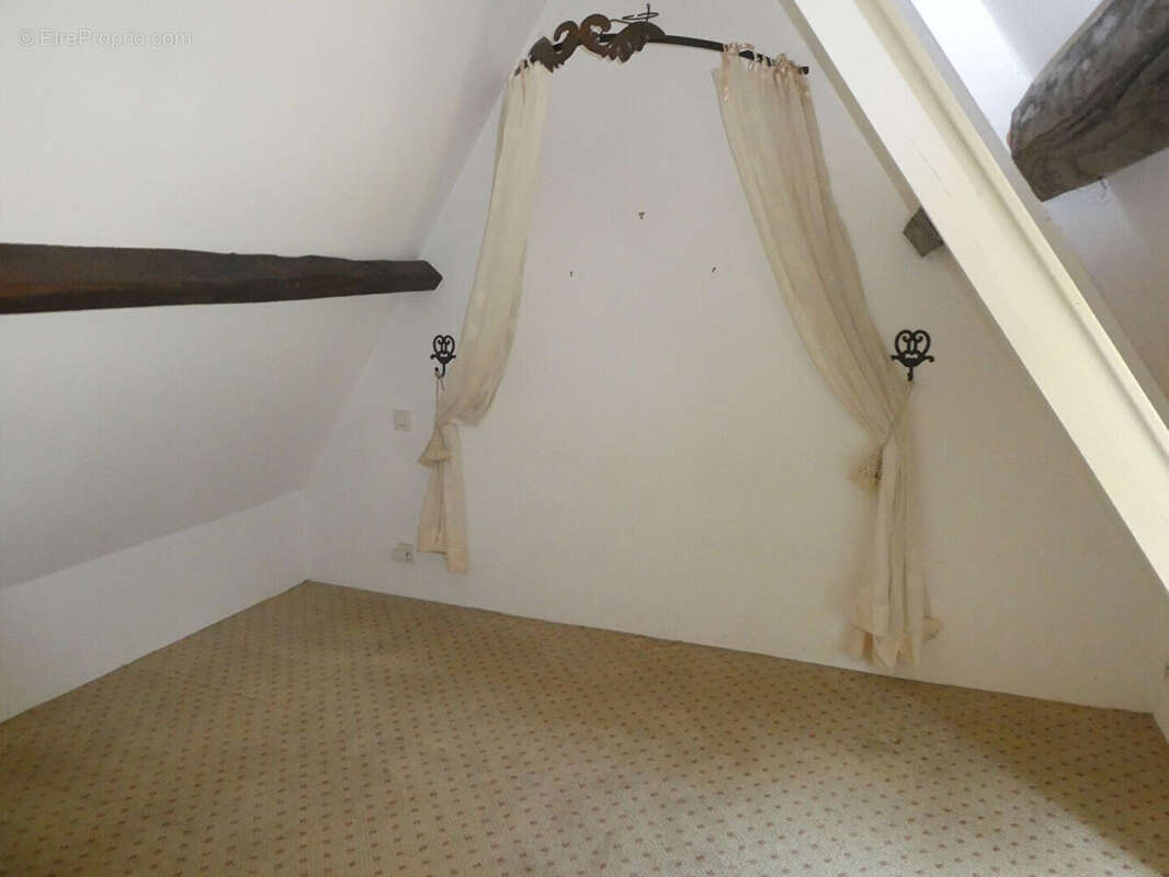 Maison Cormeilles 5 pièce(s), 3 ch, 115 m², piscine, terrain 7367 m² dont prairie de 5180 m² - photo 11
