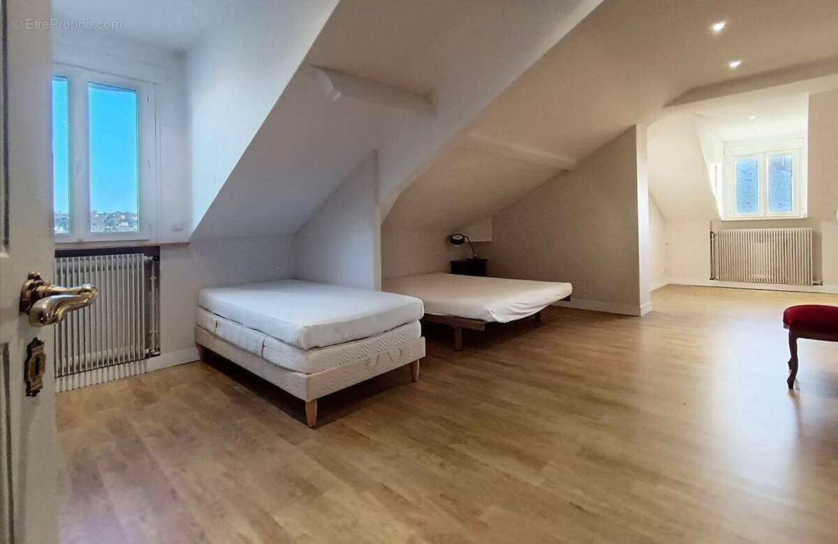 Maison à SAINT-MAUR-DES-FOSSES