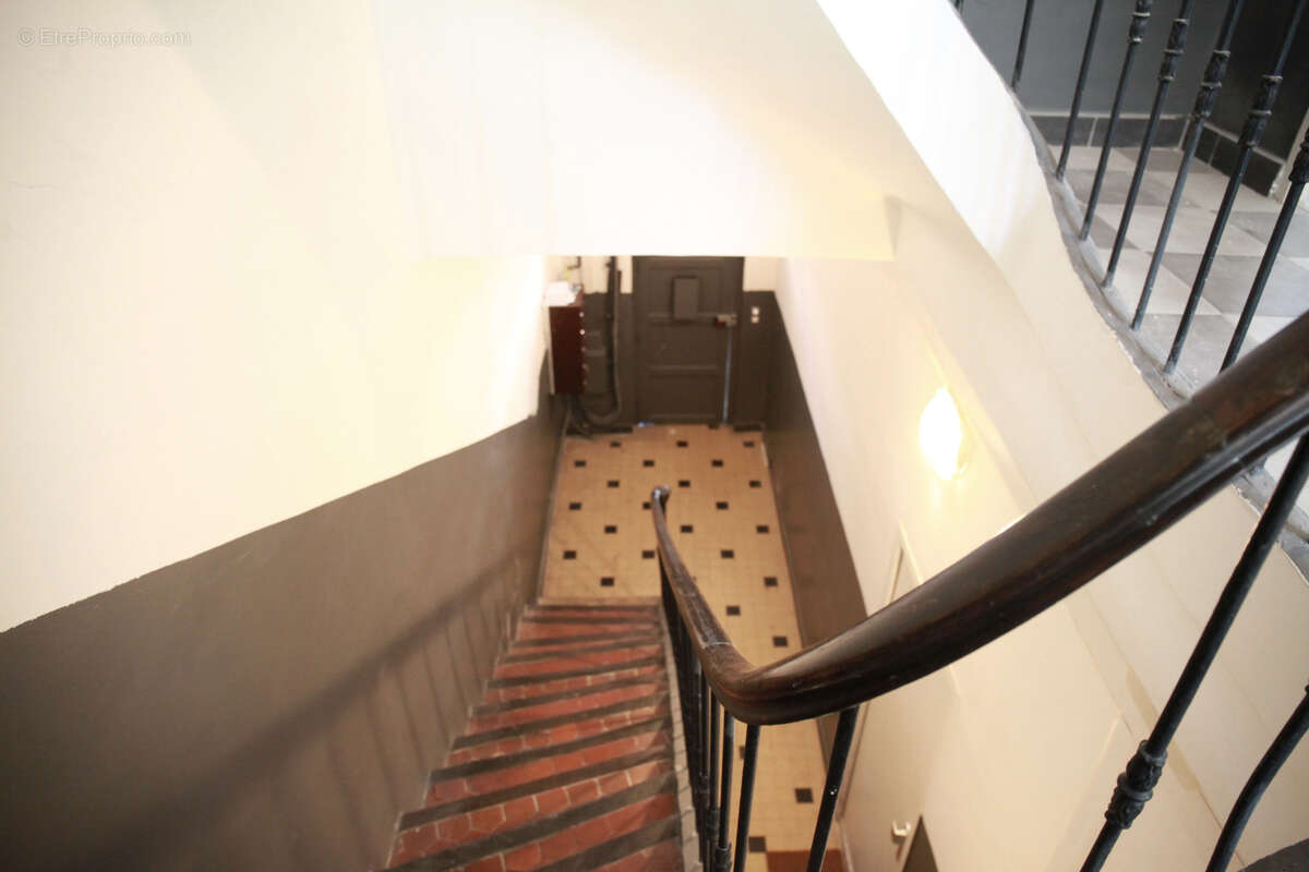 Appartement à MARSEILLE-3E