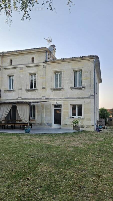 Maison à VILLEGOUGE