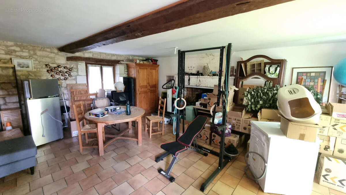 Maison 200 m² à Mareuil  - photo 9