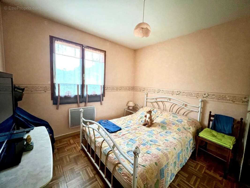 Maison à HOUDAN