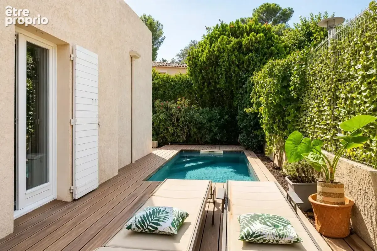 Villa de 5 pièces de 137 m² à Marseille - photo 3