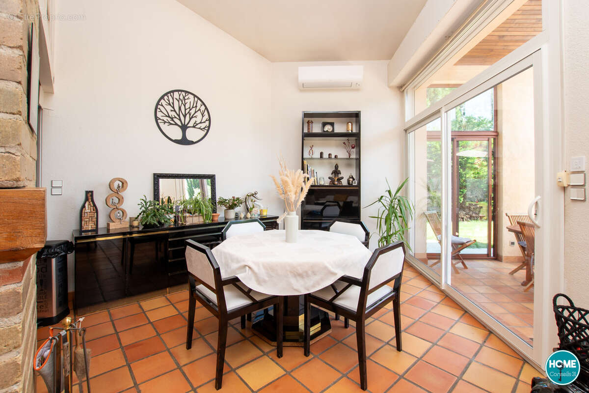 Maison à LABARTHE-SUR-LEZE