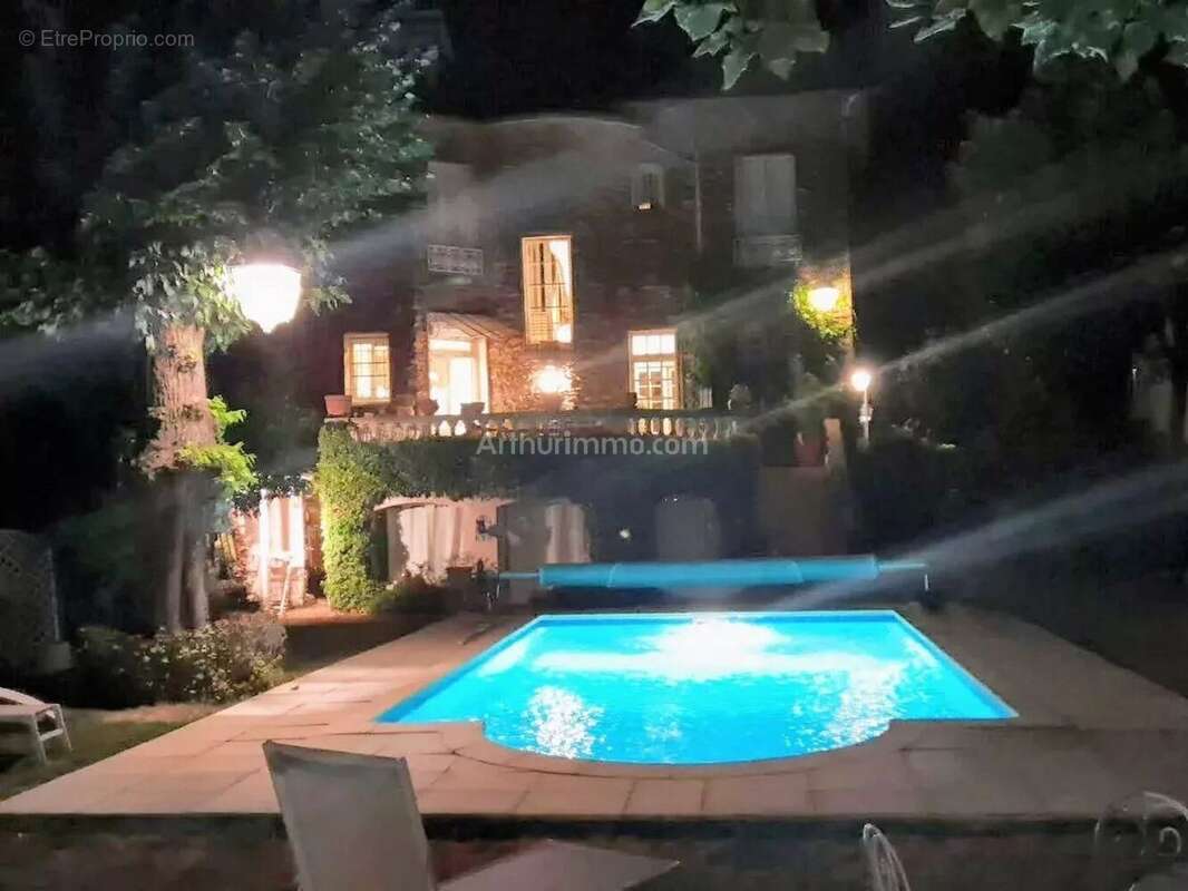 Maison à LE PERREUX-SUR-MARNE