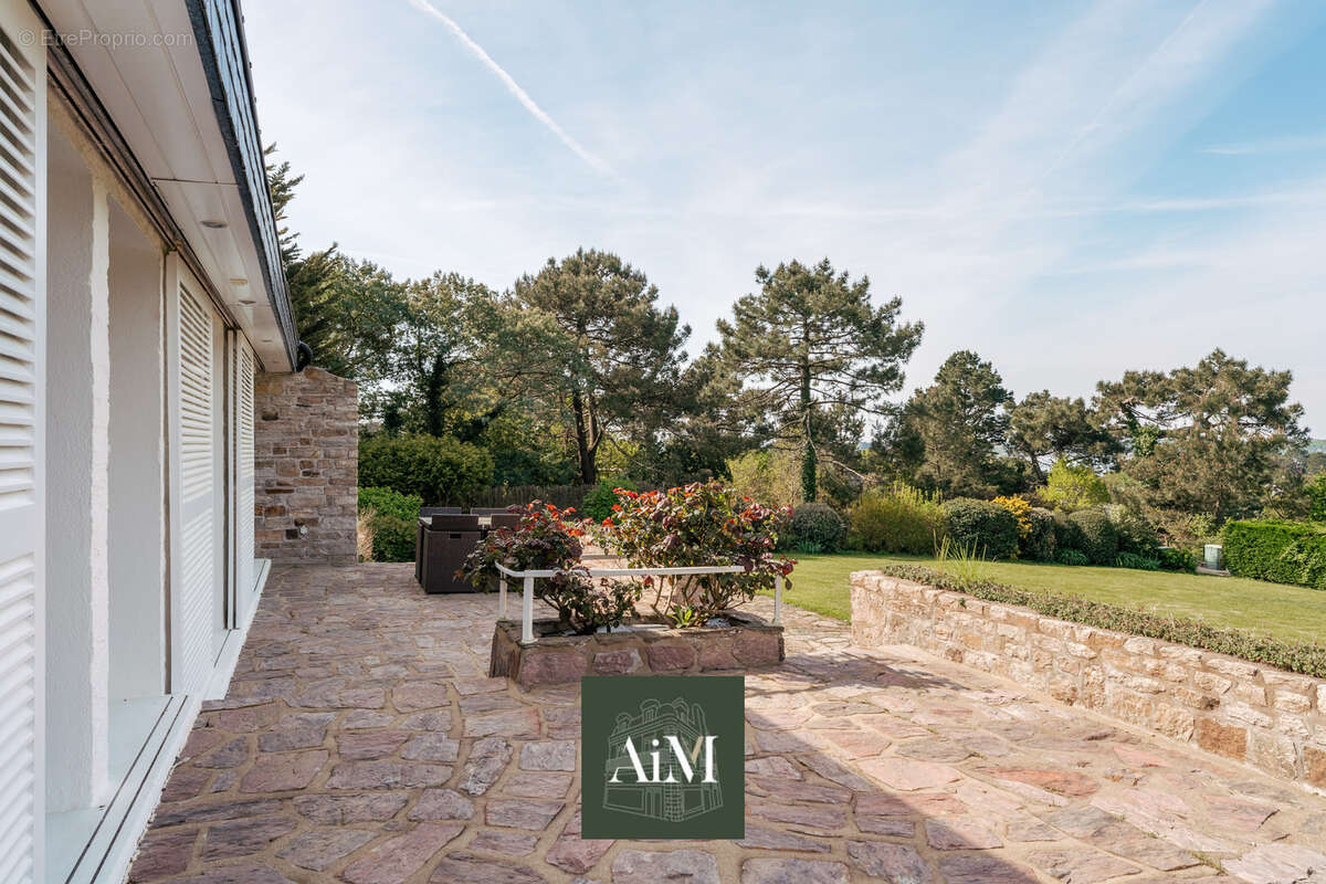 Propriété d’exception à vendre à Baden   Vue dominante sur le Golfe du Morbihan - photo 19