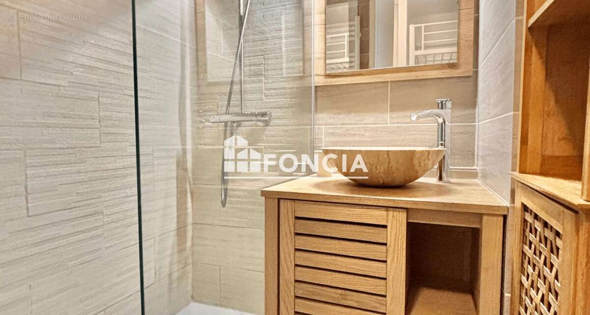 Appartement à LA LONDE-LES-MAURES