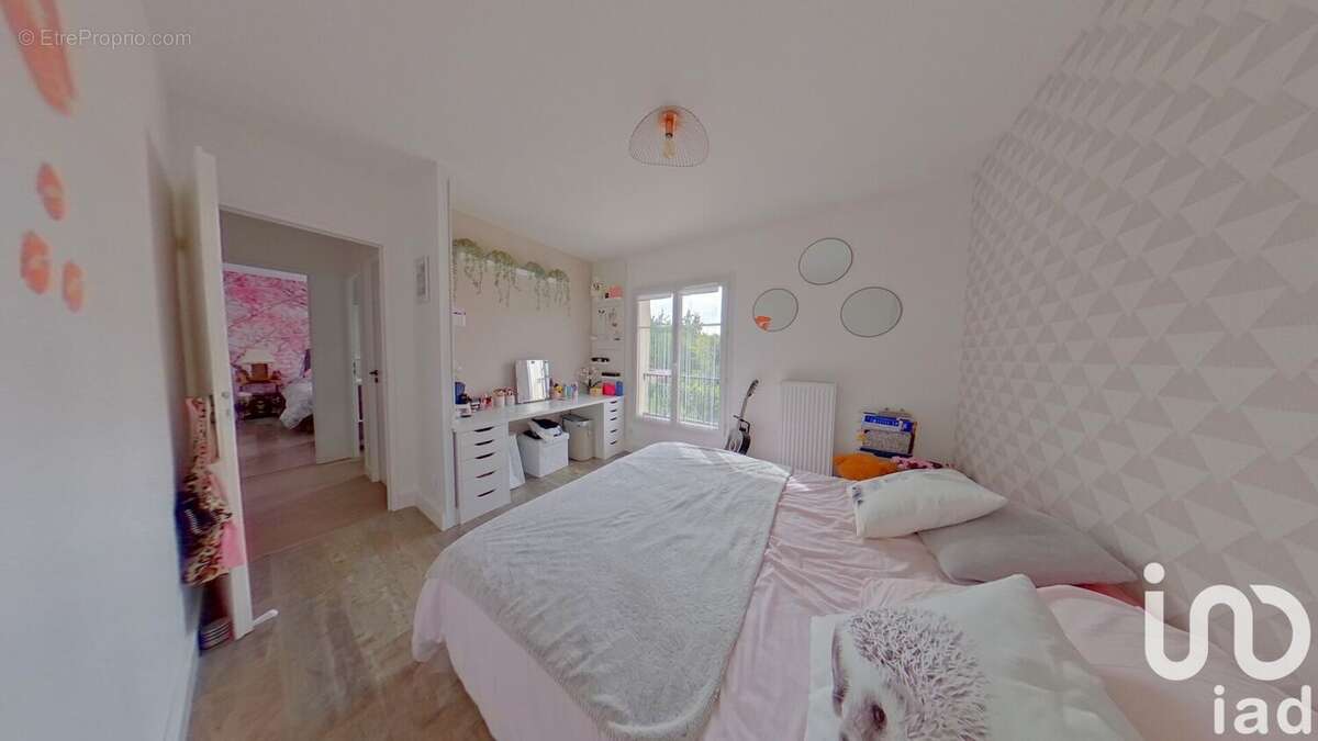 Photo 8 - Maison à LIEUSAINT