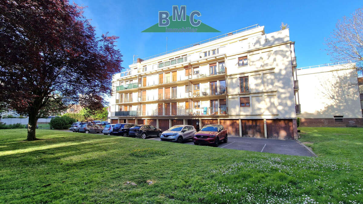Appartement à LE PLESSIS-BOUCHARD