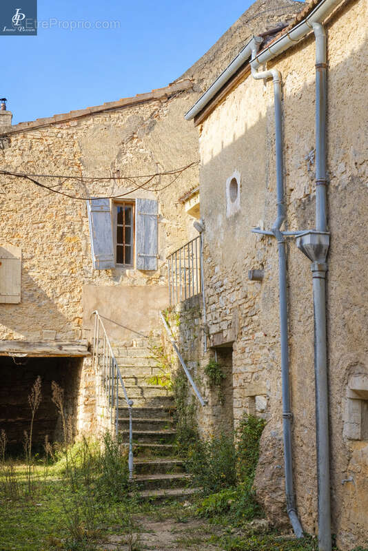 Maison à CHAMBOLLE-MUSIGNY