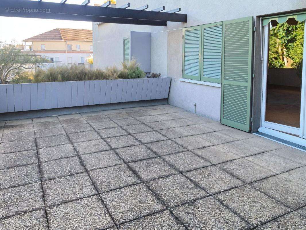 Appartement à LIVRY-GARGAN