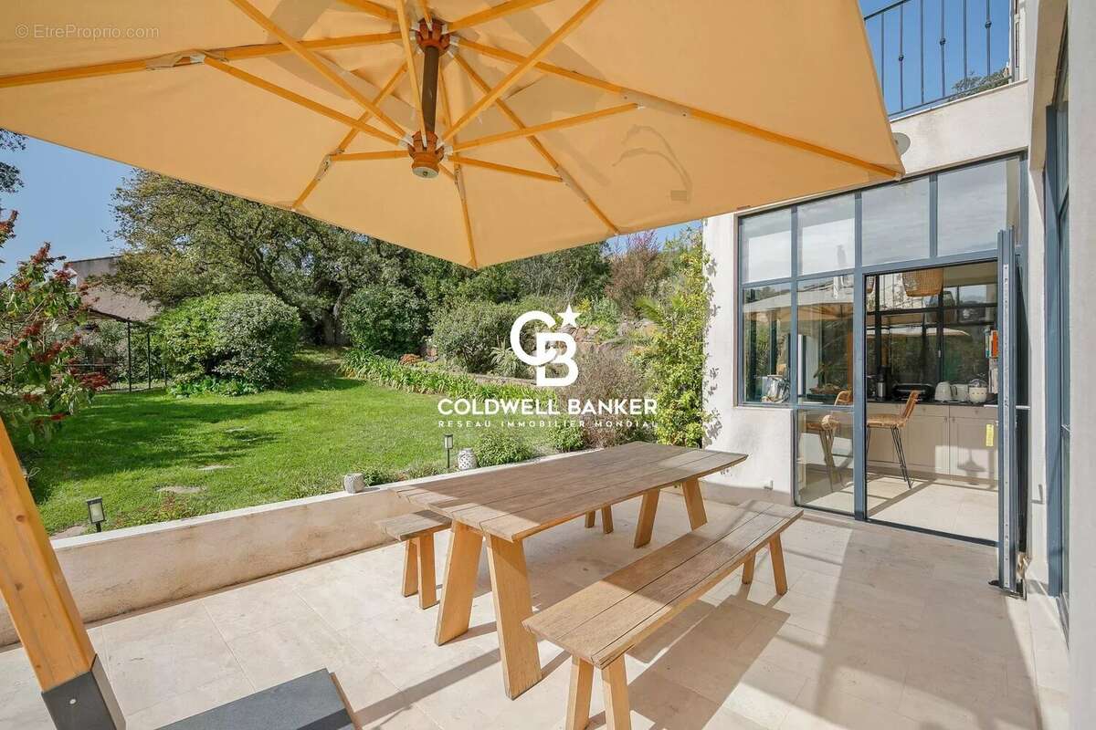 Maison à CARQUEIRANNE