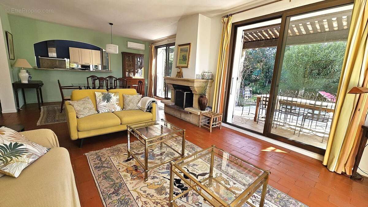 Maison à VILLENEUVE-LOUBET