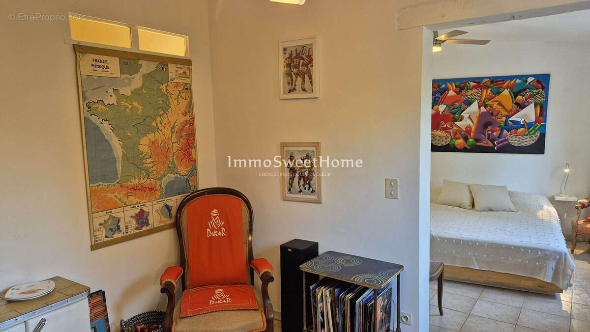 Maison à MIRABEL-AUX-BARONNIES