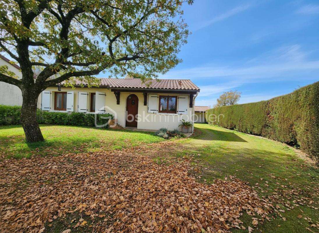 Maison à VOUNEUIL-SOUS-BIARD