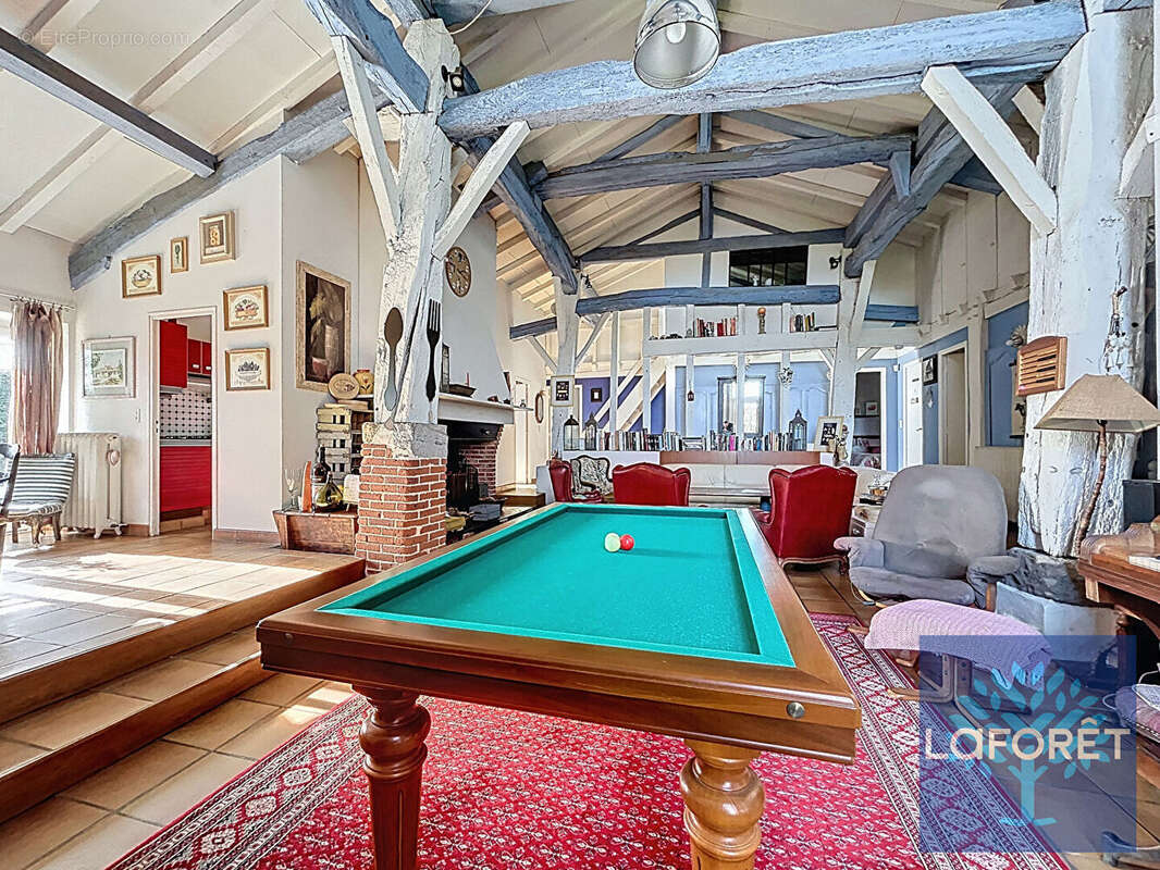 Maison à SAINT-GEOURS-DE-MAREMNE