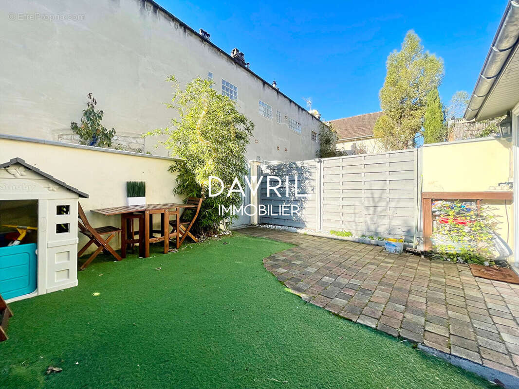 Maison à CONFLANS-SAINTE-HONORINE