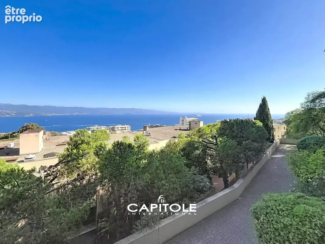 Ajaccio – salario – f5 de 143 m² avec terrasse de 39 m², jardin privatif de 130 m² et vue panoramique sur le golfe – tennis, cav - photo 2