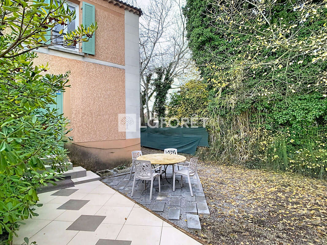 Maison à LORIOL-DU-COMTAT