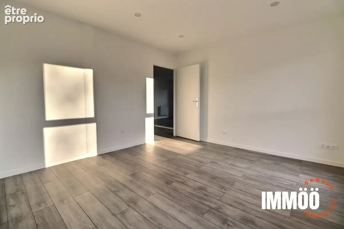 Commerce 248 m² à vendre à Le Houlme (76770) - photo 6