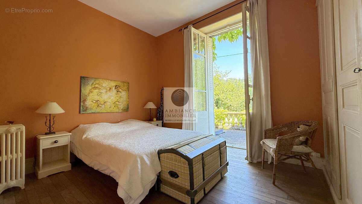 Maison à LES OLLIERES-SUR-EYRIEUX