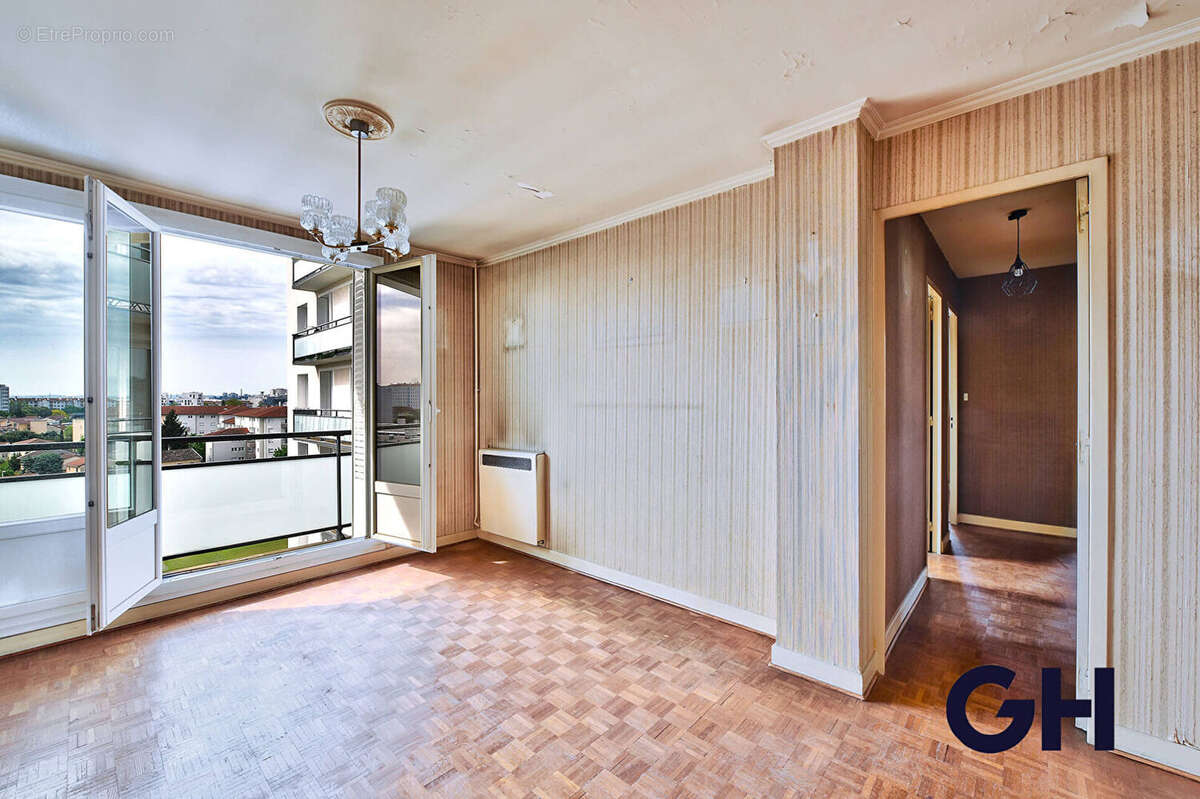 Appartement à LYON-8E
