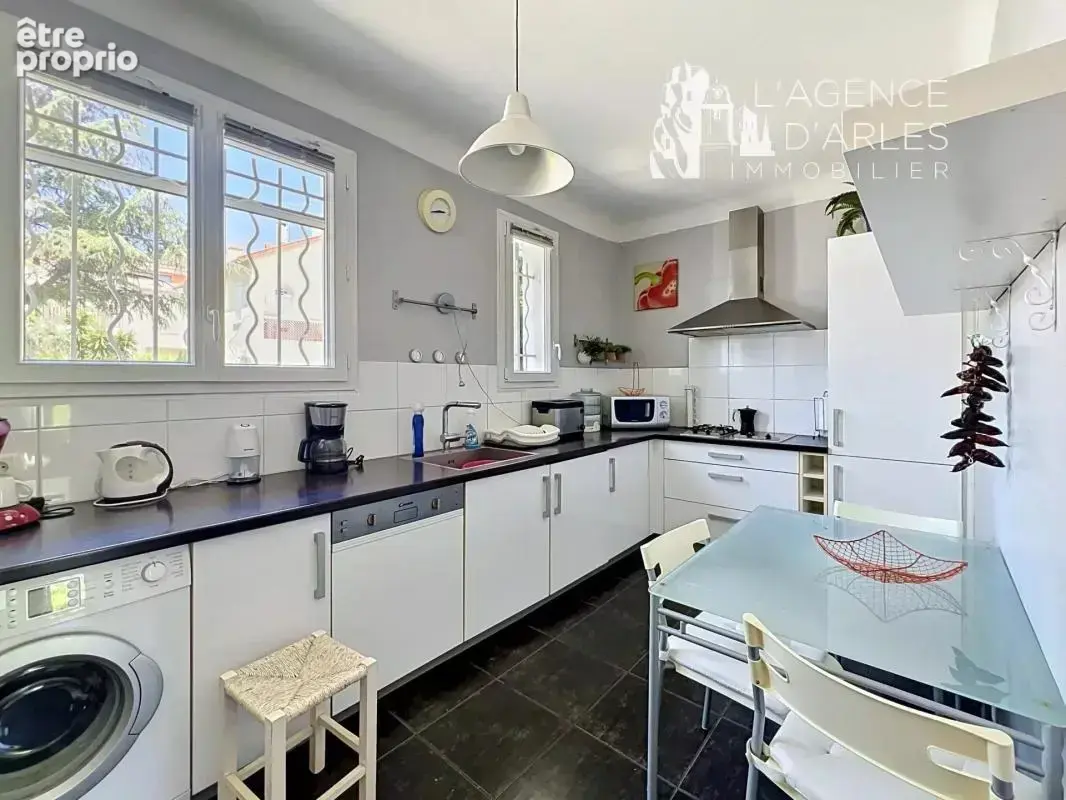 SOUS OFFRE Arles Chabourlet – Maison de plain-pied lumineuse avec jardin arboré - photo 6