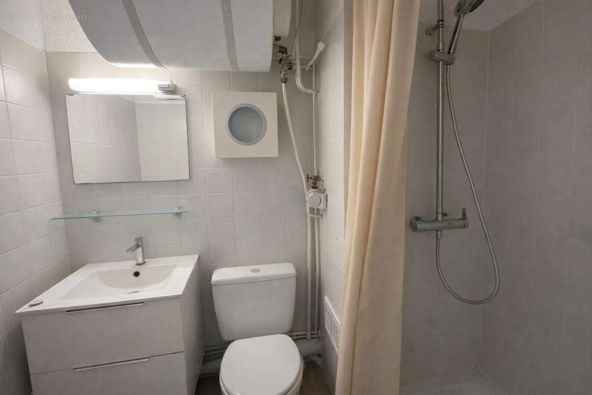 Appartement à LA LONDE-LES-MAURES