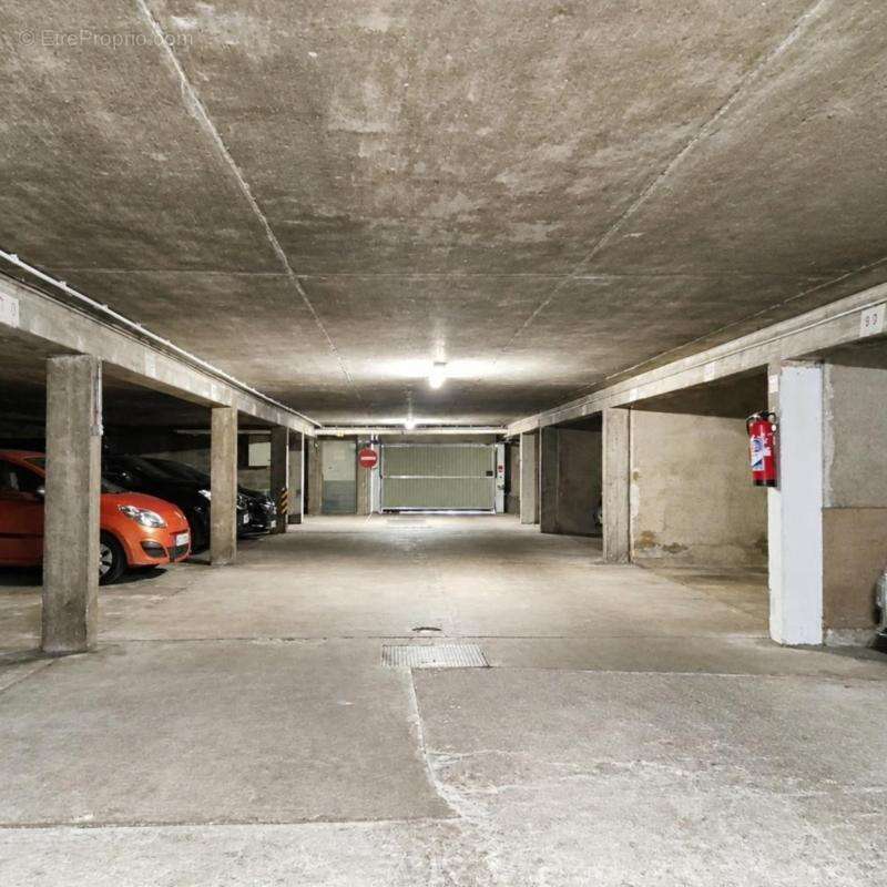 Stationnement - photo 6