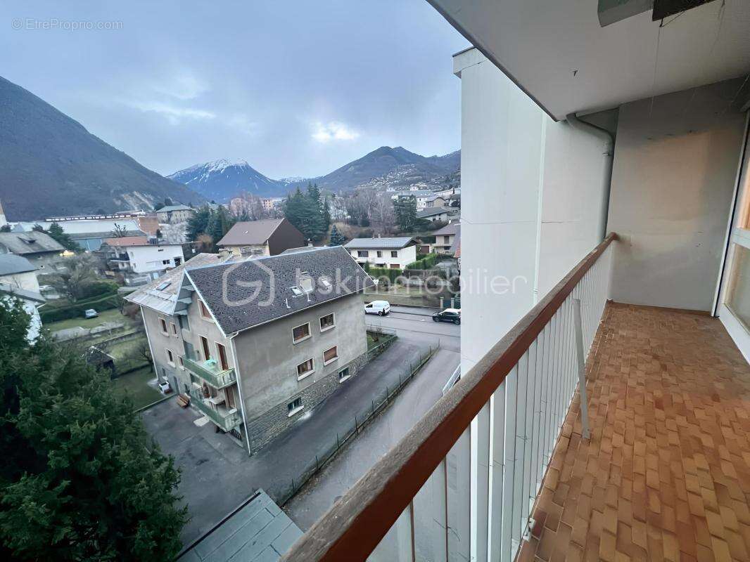 Appartement à SAINT-JEAN-DE-MAURIENNE