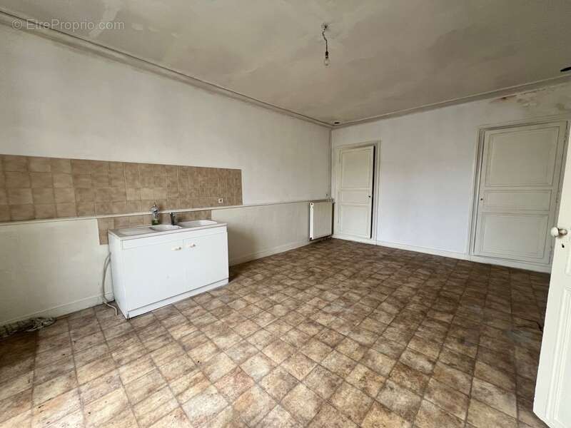 Maison à SCORBE-CLAIRVAUX