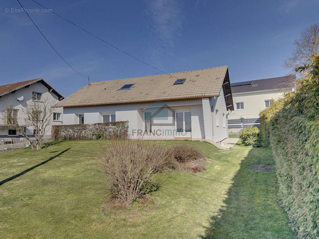 Maison à DAMPRICHARD