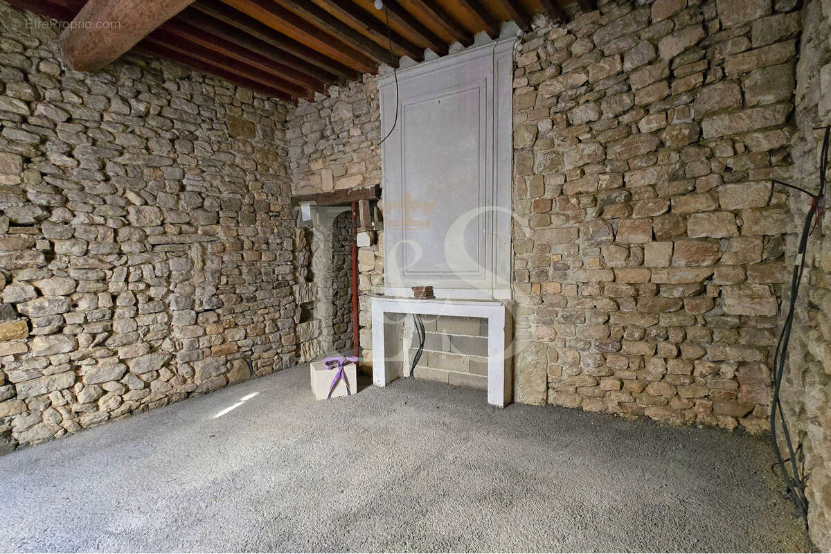 Maison seigneuriale du XIIᵉ siècle avec cour intérieure et terrasse panoramique - photo 6