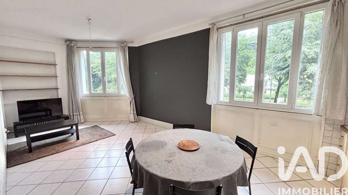 Photo 2 - Appartement à SAINT-ETIENNE