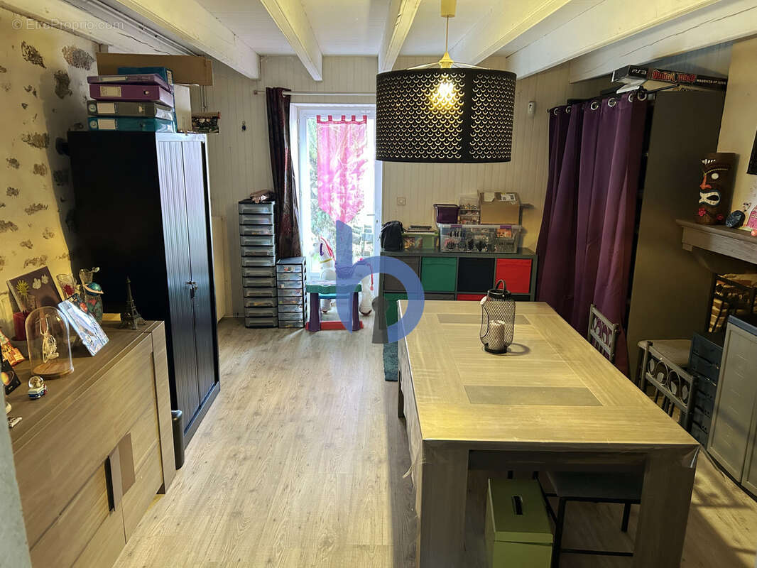 Maison à LA CHAPELLE-PALLUAU