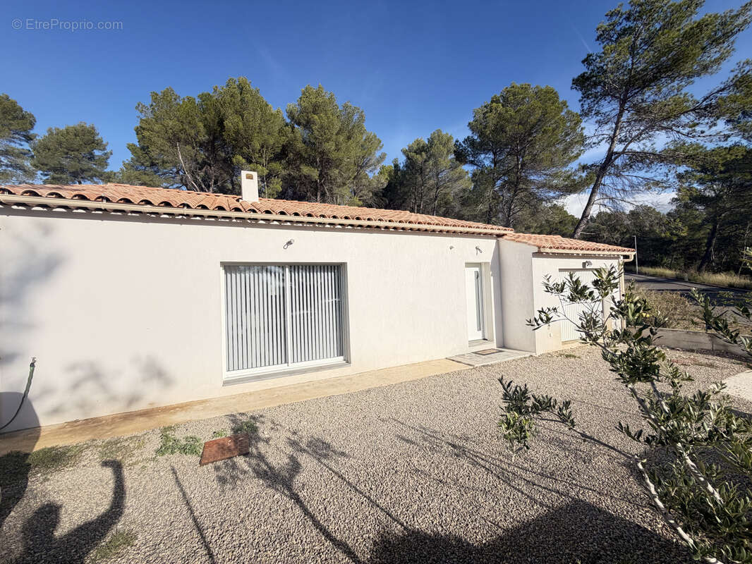 Maison à SALERNES