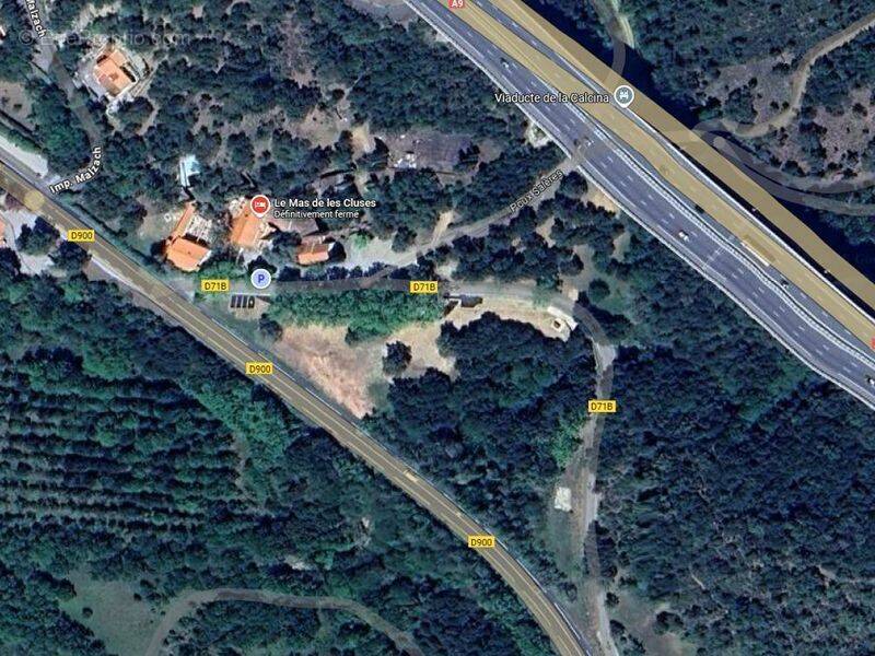 Terrain à LES CLUSES