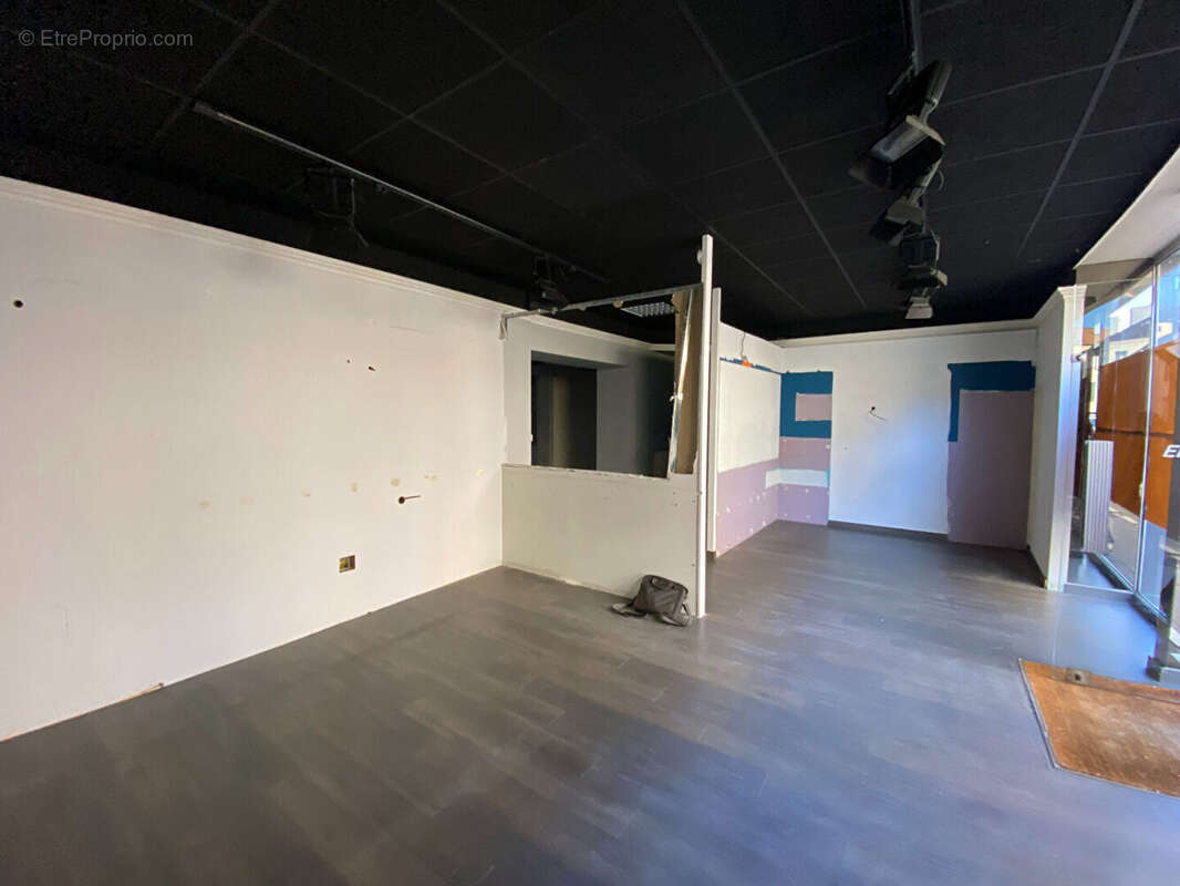 Commerce 110 m² à Pau  - photo 3