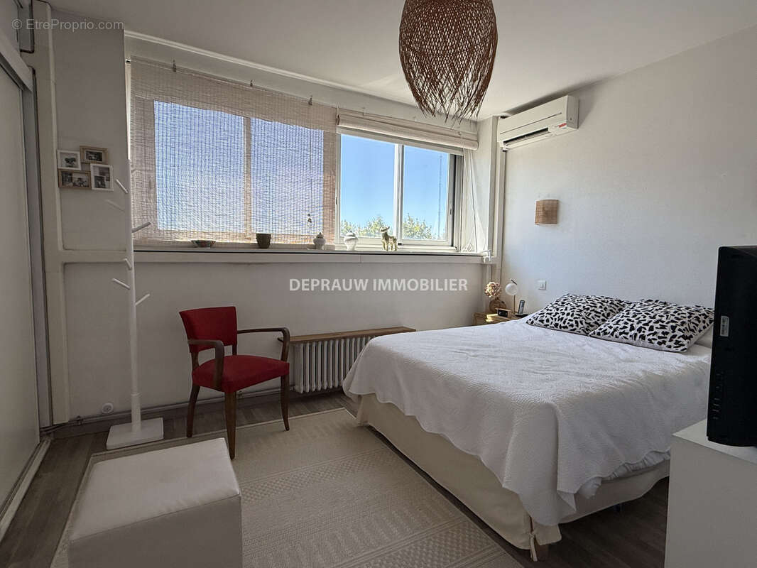 PERPIGNAN CENTRE - Appartement lumineux avec ascenseur - Place Catalogne - photo 9