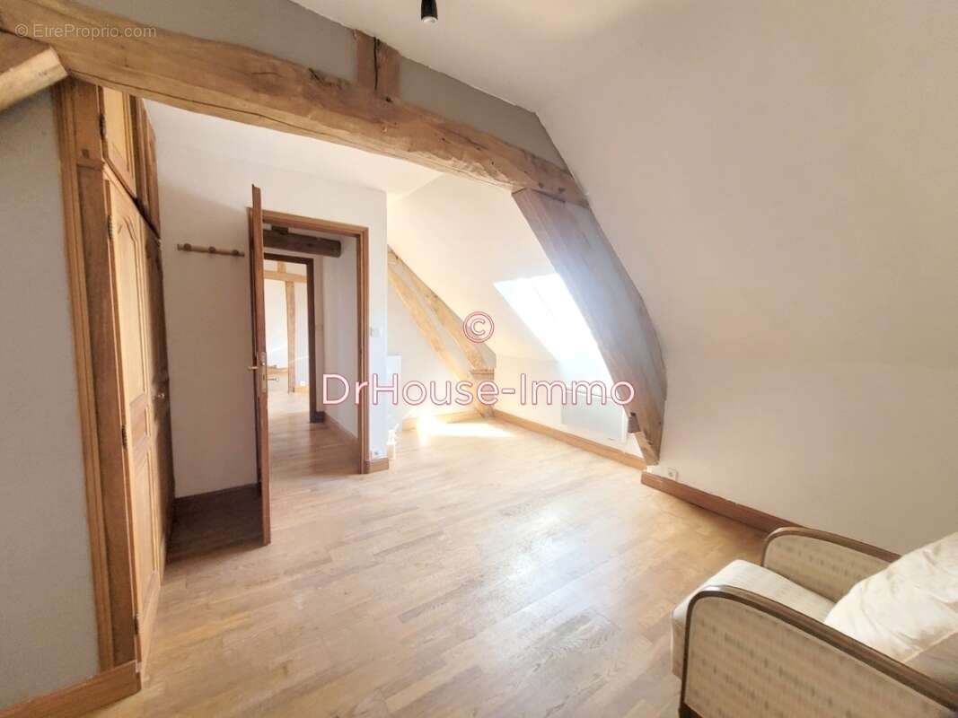 Maison à SAVIGNY-SUR-CLAIRIS