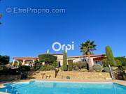 Maison à LA CADIERE-D&#039;AZUR