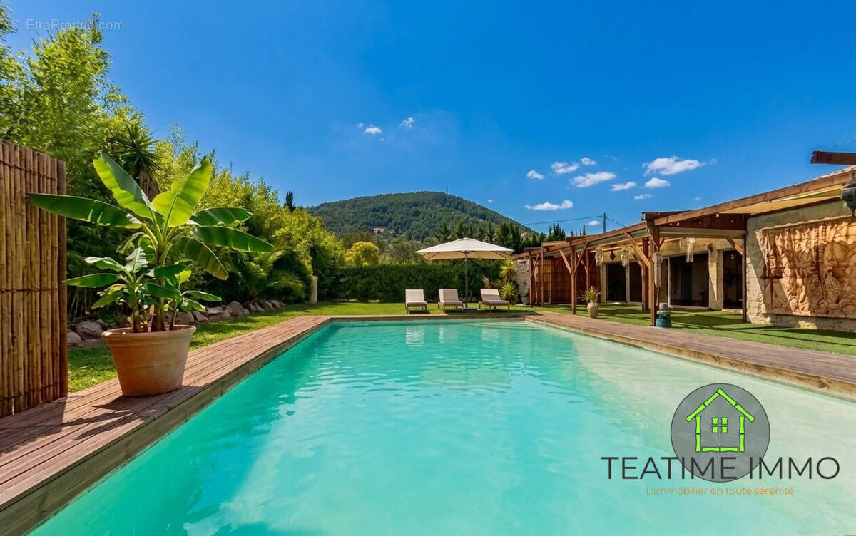 Villa plein-pied avec piscine La Farlede - Maison à LA FARLEDE