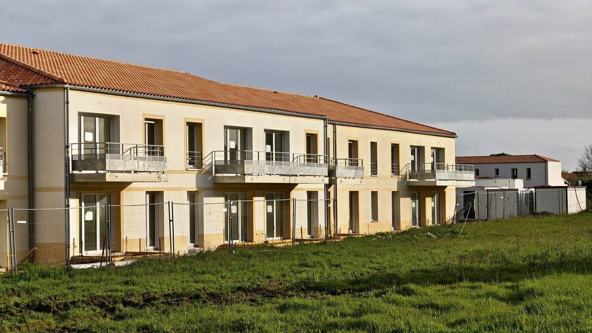 Appartement à FOURAS