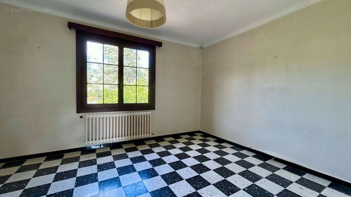 Maison à LA GAUDE
