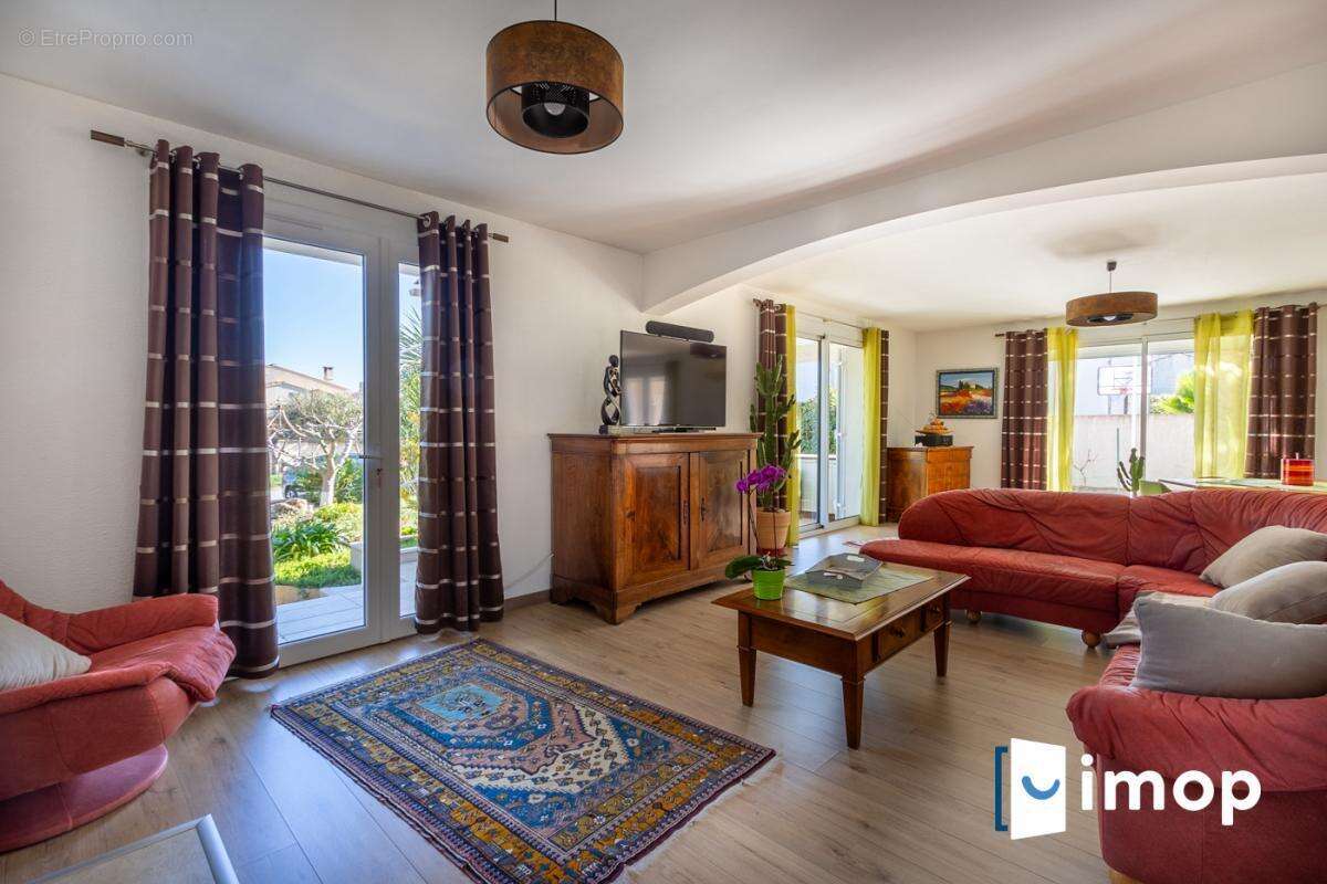 Maison à SIX-FOURS-LES-PLAGES