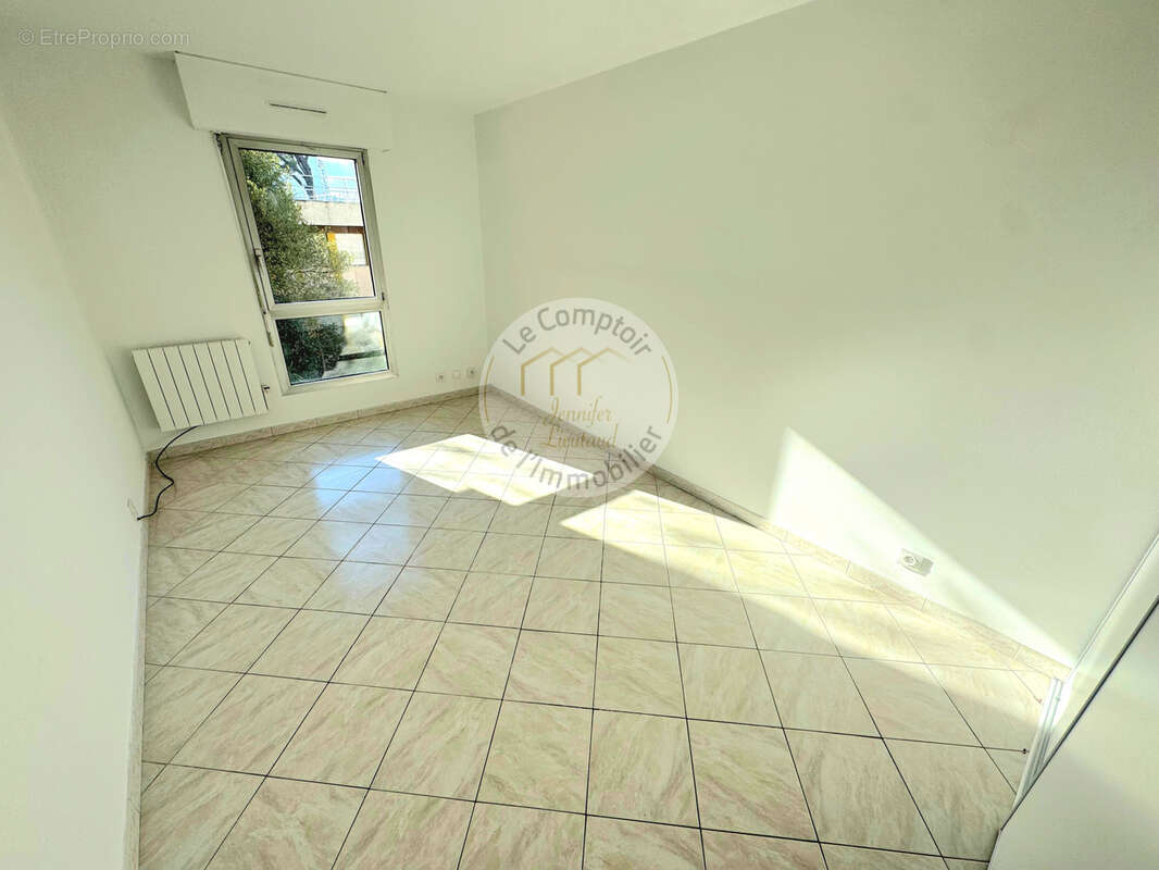 Appartement à MARSEILLE-9E