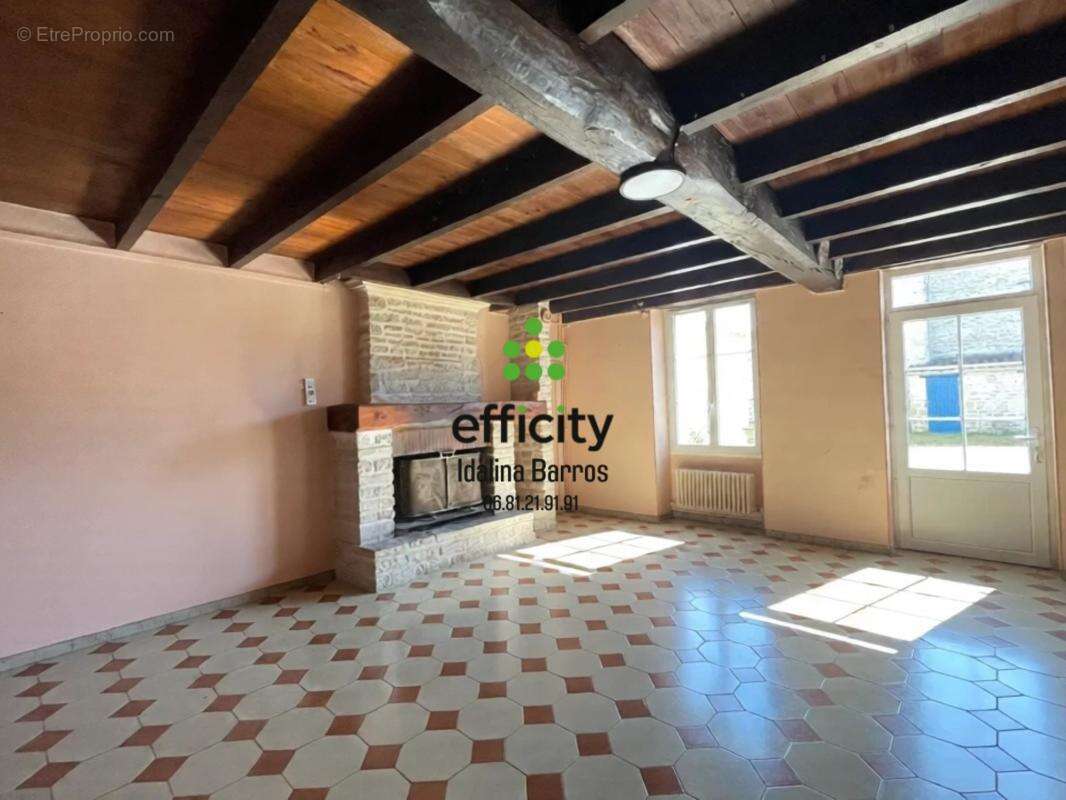 Maison 121 m² à Ranville-Breuillaud  - photo 4