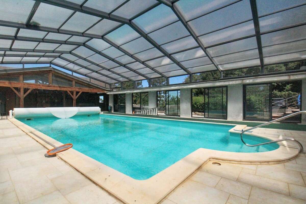 Maison 228 m² à Devecey  - photo 8